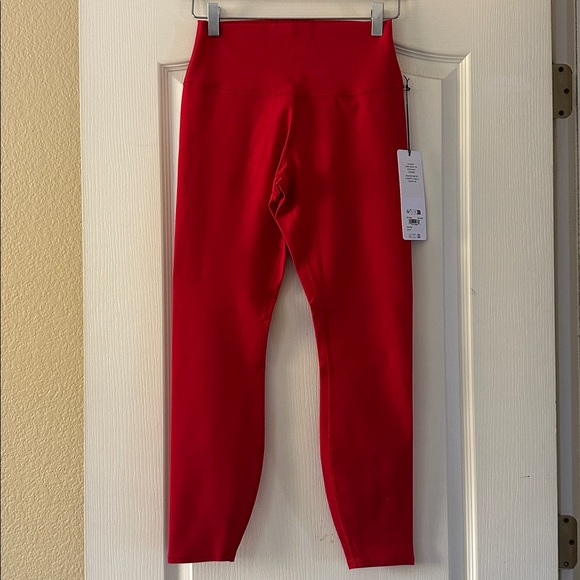 SUPER RARE!🦄 NWT ALO Yoga Alosoft High-Waist 7/8 Highlight Leggings M Bold Red - Picture 3 of 7